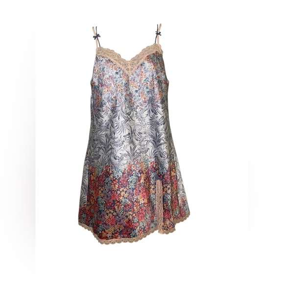 Vintage Victoria's Secret Floral Lace Slip Dress Size M - Picture 2 of 7